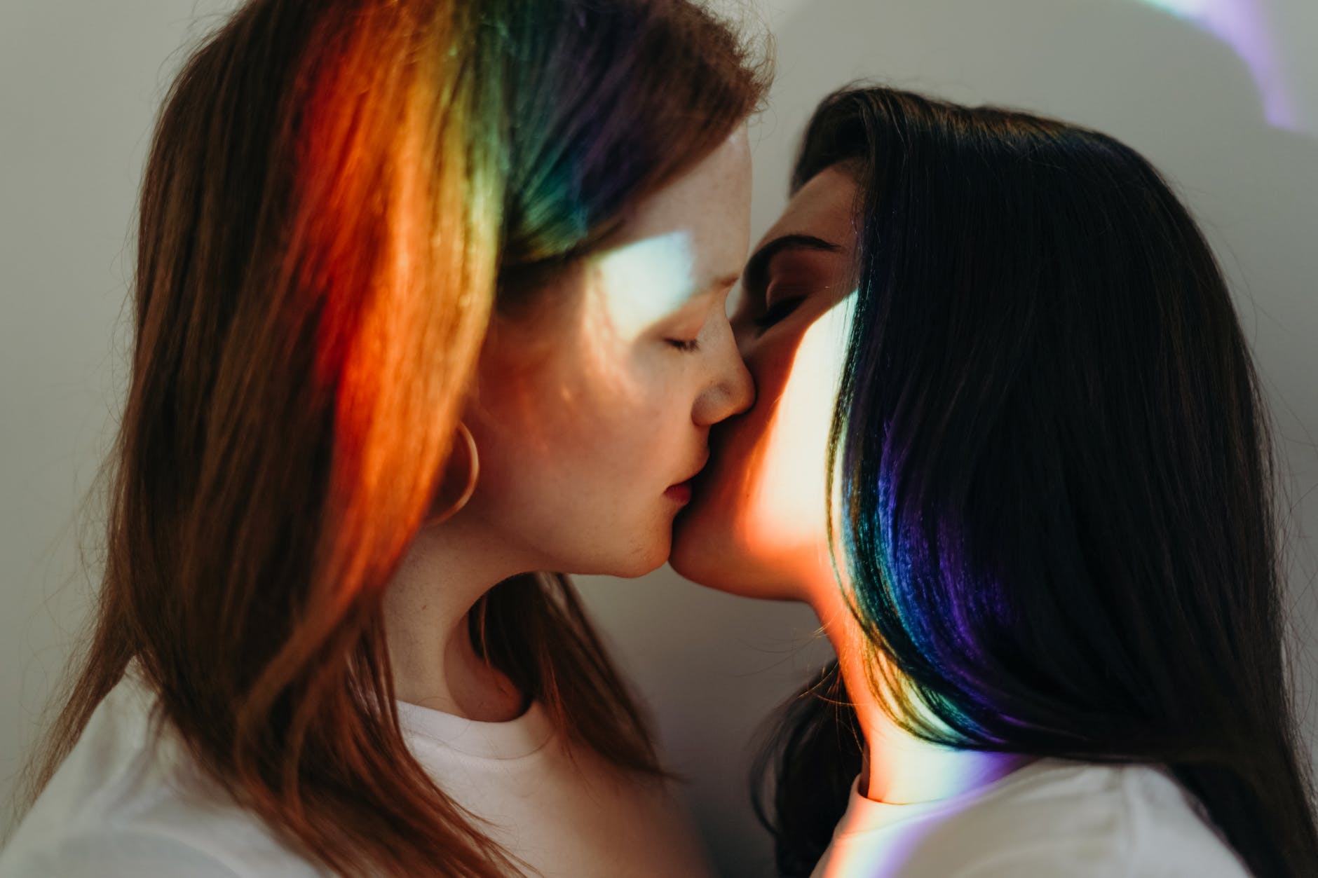 Titelbild: Bisexuell- darum ist jede Frau etwas bi