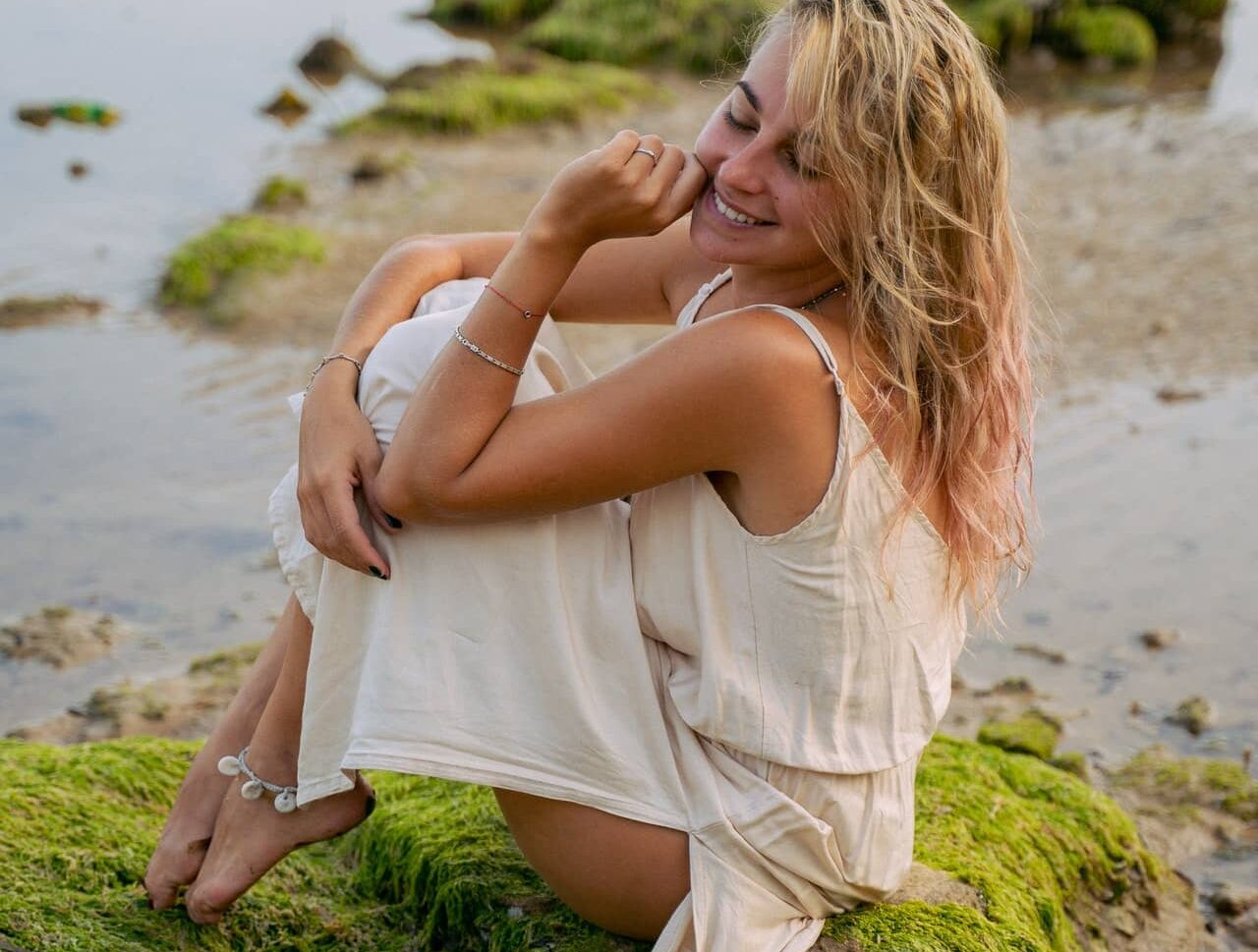 Slipless - Darum mögen Frauen ohne Slip Tag der Bisexualität
